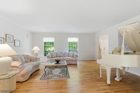 30 Hidden Glen Drive Sparta NJ 07871