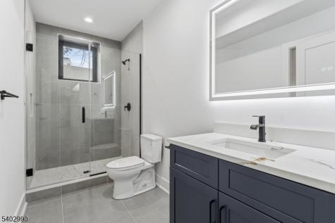 83 Falcon Road Livingston NJ 07039
