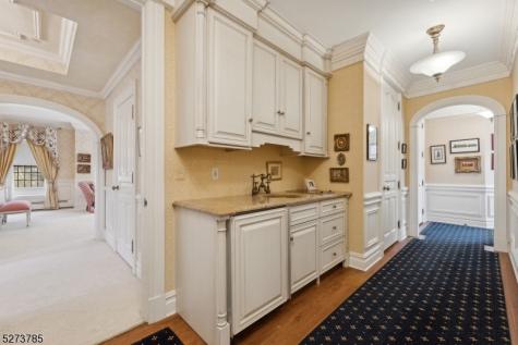 131 Rensselaer Road Essex Fells NJ 07021