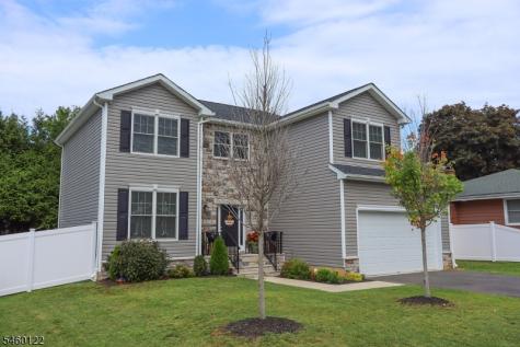 25 Ferromonte Avenue Roxbury NJ 07847