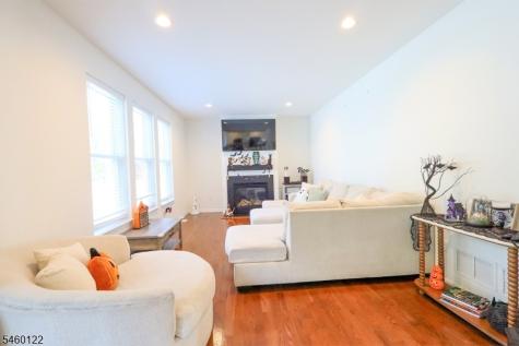 25 Ferromonte Avenue Roxbury NJ 07847