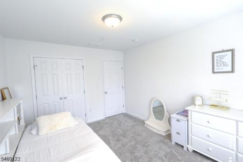 25 Ferromonte Avenue Roxbury NJ 07847