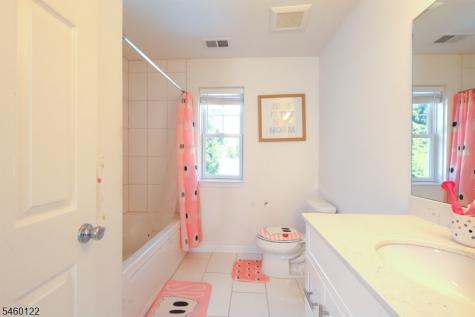 25 Ferromonte Avenue Roxbury NJ 07847