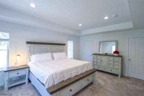 25 Ferromonte Avenue Roxbury NJ 07847