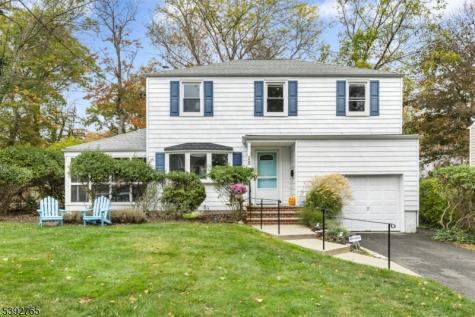 28 Lexington Drive Livingston NJ 07039