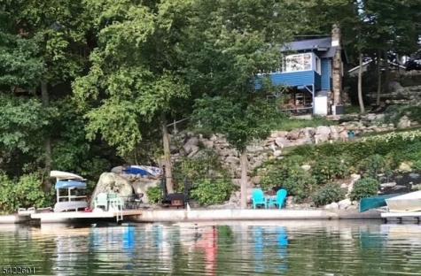 1193 Lakeside Drive E Vernon NJ 07422