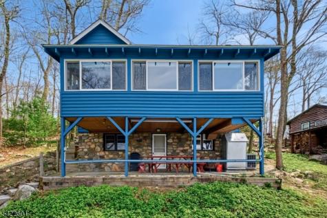 1193 Lakeside Drive E Vernon NJ 07422