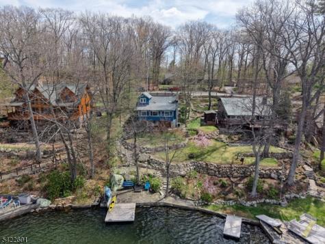 1193 Lakeside Drive E Vernon NJ 07422