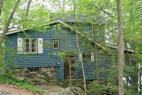 1193 Lakeside Drive E Vernon NJ 07422