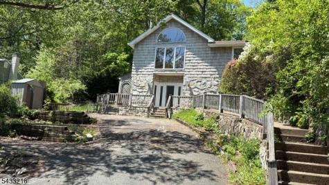 7 Tecumseh Ridge Jefferson NJ 07885