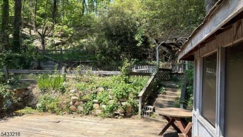 7 Tecumseh Ridge Jefferson NJ 07885