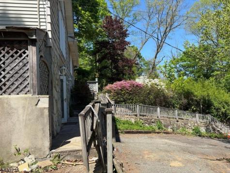 7 Tecumseh Ridge Jefferson NJ 07885