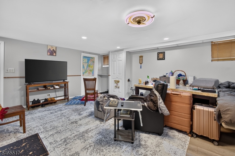1611 86TH Street North Bergen NJ 07047