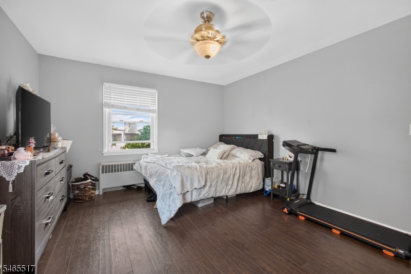 1611 86TH Street North Bergen NJ 07047