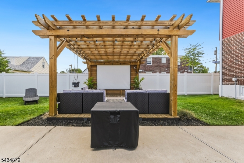 233 Grove Street Woodbridge NJ 07095