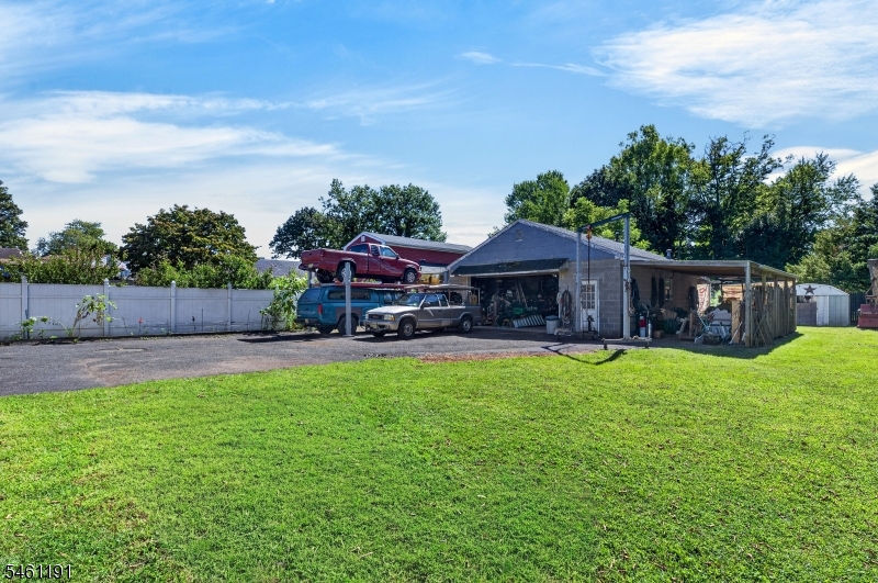 488 Harris Avenue Middlesex NJ 08846