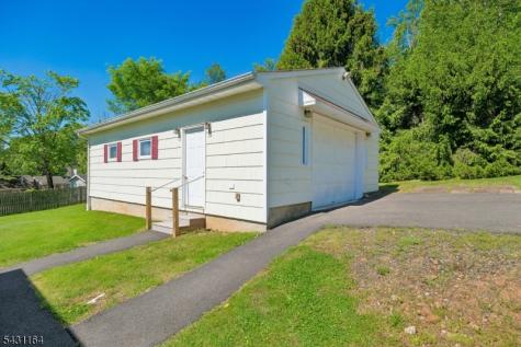 48 Central Avenue Long Hill NJ 07980