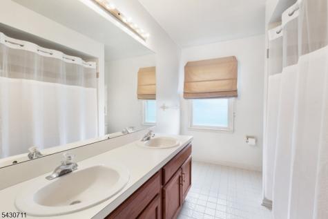 9 Langford Drive Mendham NJ 07945