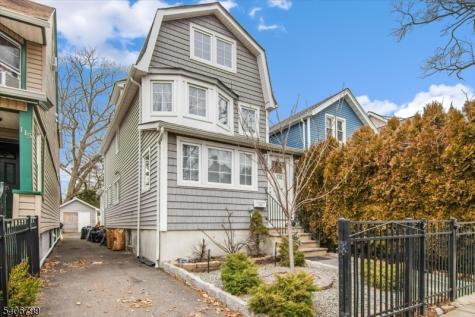 113 Sanford Street East Orange NJ 07018