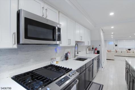 113 Sanford Street East Orange NJ 07018