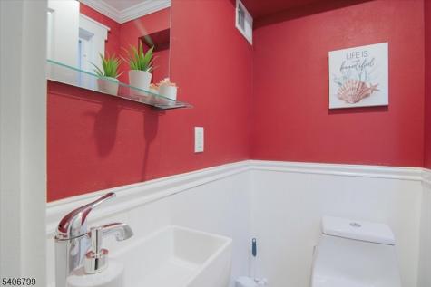 113 Sanford Street East Orange NJ 07018