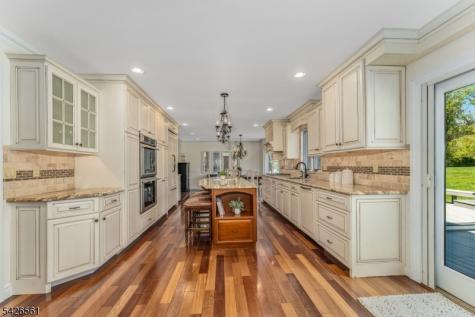 34 Molasses Hill Road Clinton NJ 08833