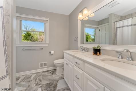 34 Molasses Hill Road Clinton NJ 08833