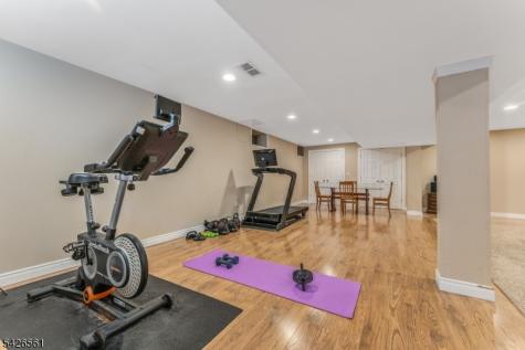 34 Molasses Hill Road Clinton NJ 08833