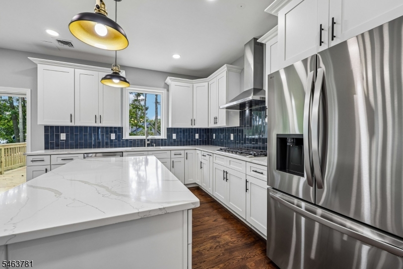 8 Chamberlain Lane Mount Olive NJ 07828