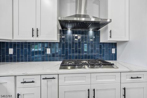 8 Chamberlain Lane Mount Olive NJ 07828