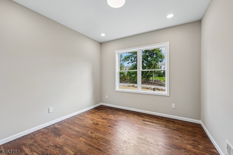 8 Chamberlain Lane Mount Olive NJ 07828