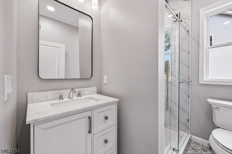 8 Chamberlain Lane Mount Olive NJ 07828