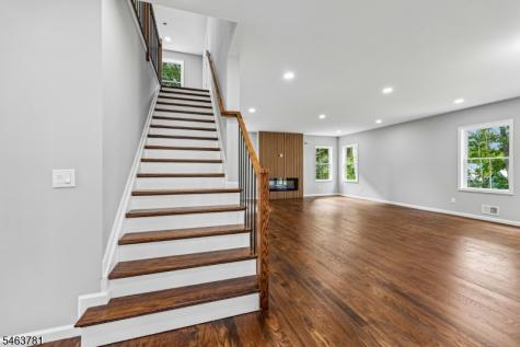 8 Chamberlain Lane Mount Olive NJ 07828