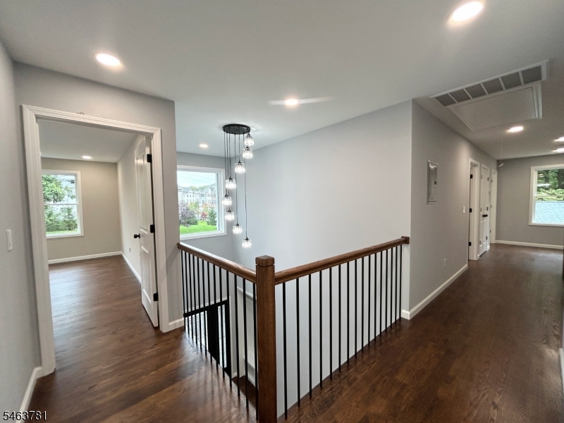 8 Chamberlain Lane Mount Olive NJ 07828