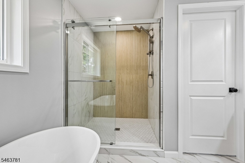 8 Chamberlain Lane Mount Olive NJ 07828