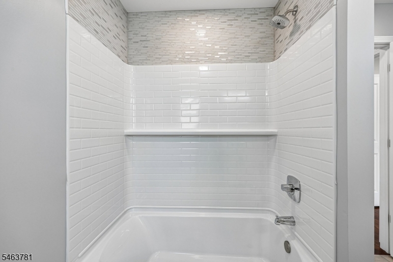 8 Chamberlain Lane Mount Olive NJ 07828