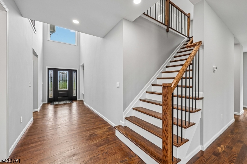 8 Chamberlain Lane Mount Olive NJ 07828