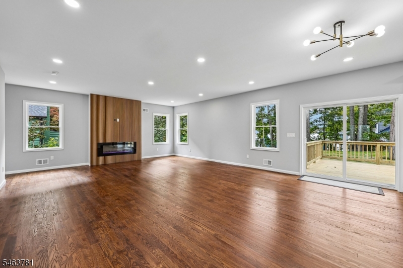 8 Chamberlain Lane Mount Olive NJ 07828