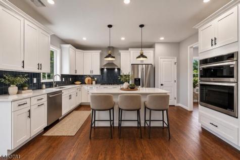 8 Chamberlain Lane Mount Olive NJ 07828