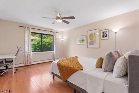 16 Cutter Avenue Edison NJ 08820