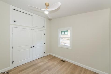 8 Shawondasee Road Vernon NJ 07422