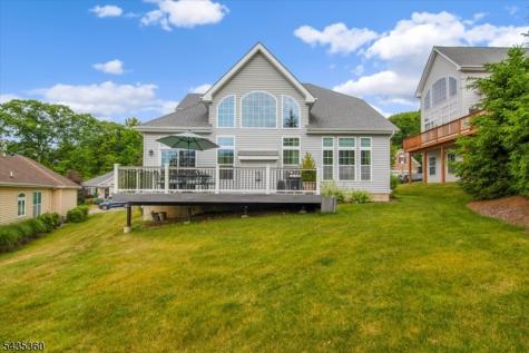 12 Harrison Way Mount Arlington NJ 07856