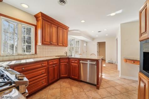 657 Lincoln Avenue Glen Rock NJ 07452