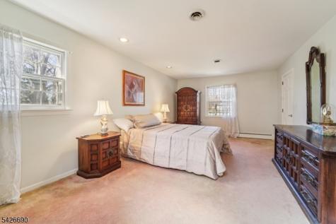 657 Lincoln Avenue Glen Rock NJ 07452