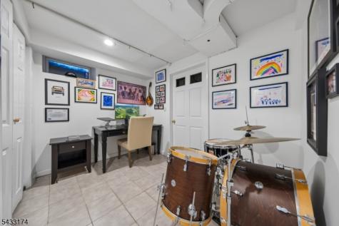 23 Benvenue Avenue West Orange NJ 07052