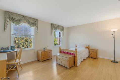 47 Scheurman Terrace Green Brook NJ 08812