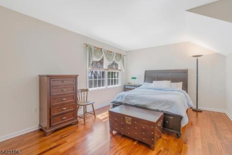 47 Scheurman Terrace Green Brook NJ 08812
