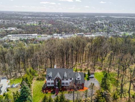 47 Scheurman Terrace Green Brook NJ 08812