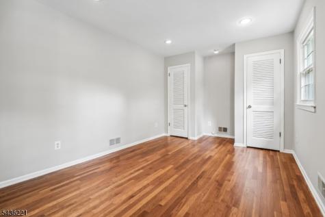 19 Colonial Way New Providence NJ 07974