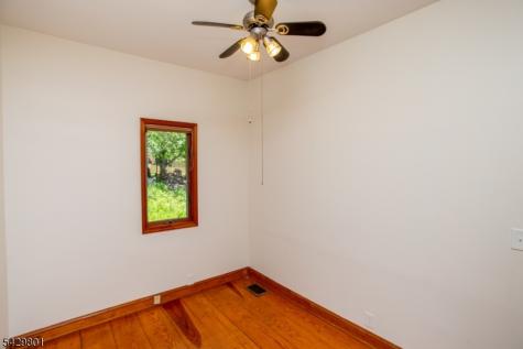 6 Quarry Road Delaware NJ 08559